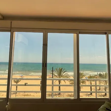Frente Al Mar, A 10 Metros De La Playa, Vistas Increibles Del Mar, Reformado 2021 !!!